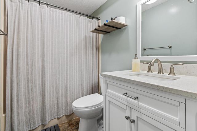 804 Seal Street, Saint Paul, MN 55114
