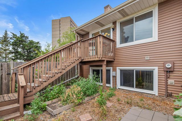804 Seal Street, Saint Paul, MN 55114