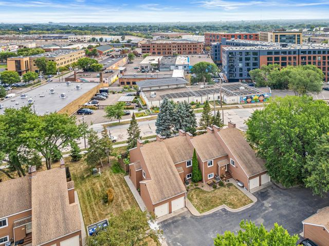 804 Seal Street, Saint Paul, MN 55114