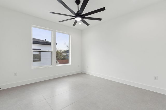 4031 Brundrette Street, Dallas, TX 75212