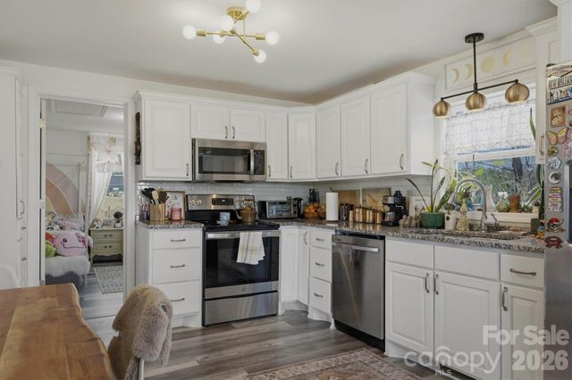 100 Reed Street, Morganton, NC 28655