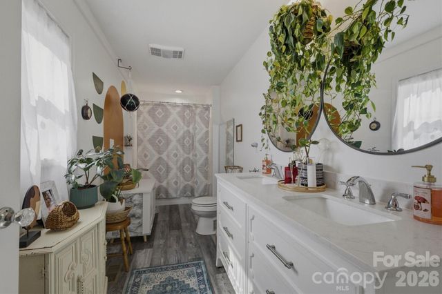 100 Reed Street, Morganton, NC 28655