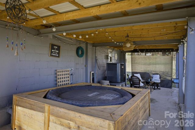 100 Reed Street, Morganton, NC 28655