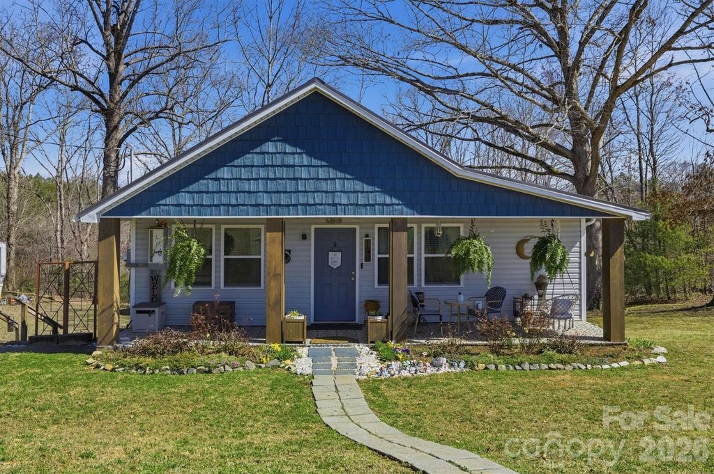 100 Reed Street, Morganton, NC 28655