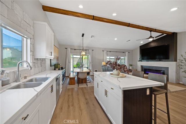 30608 Expedition, Winchester, CA 92596