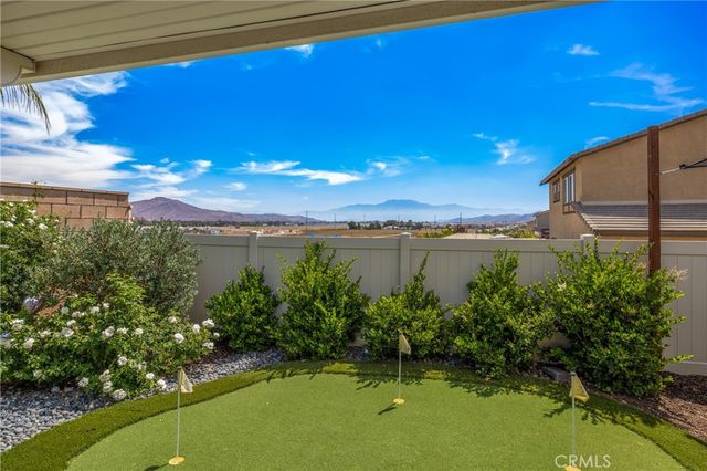 30608 Expedition, Winchester, CA 92596