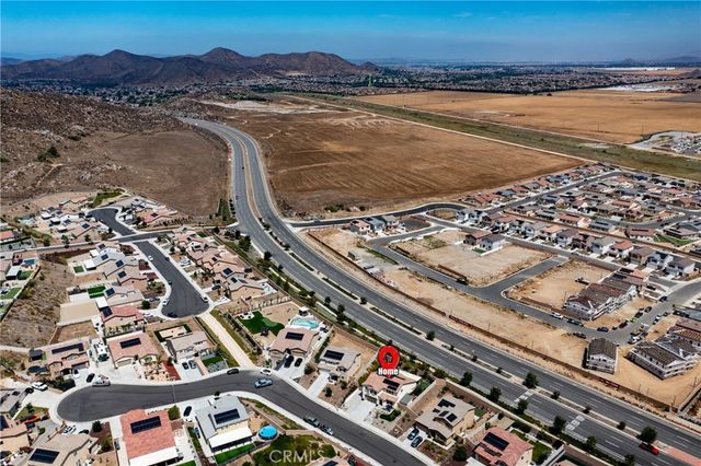 30608 Expedition, Winchester, CA 92596