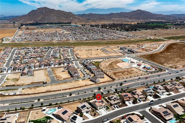 30608 Expedition, Winchester, CA 92596