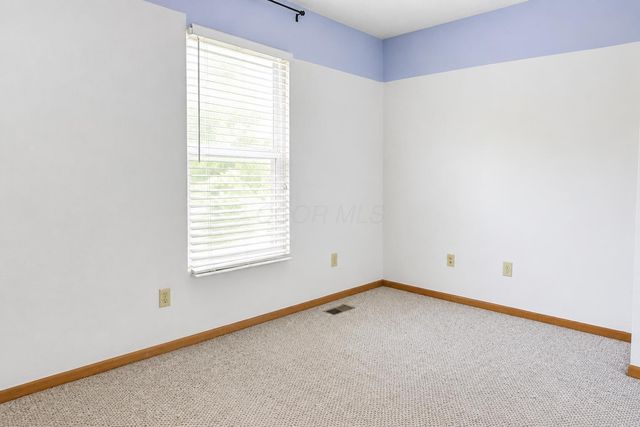 917 Annagladys Drive, Y-2, Worthington, OH 43085