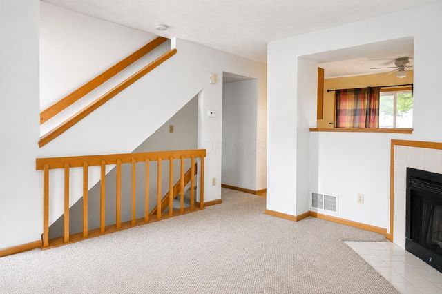 917 Annagladys Drive, Y-2, Worthington, OH 43085