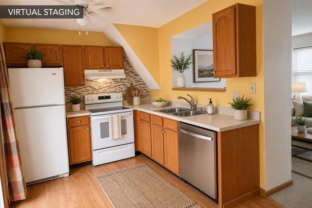 917 Annagladys Drive, Y-2, Worthington, OH 43085