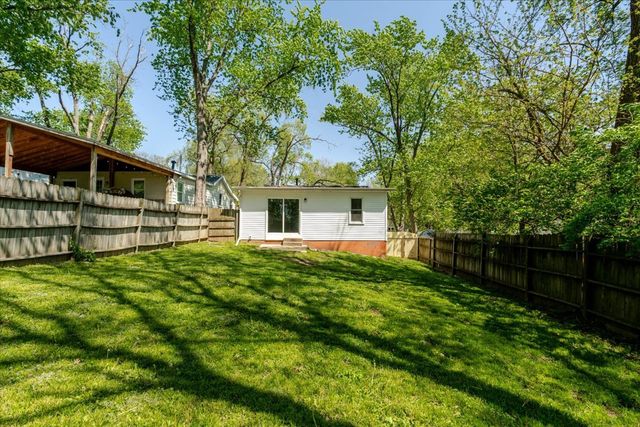 1213 Barker Street, Bloomington, IL 61701