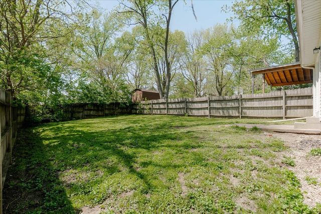 1213 Barker Street, Bloomington, IL 61701