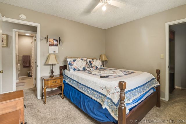 543 Meadowood Drive, Broken Arrow, OK 74011