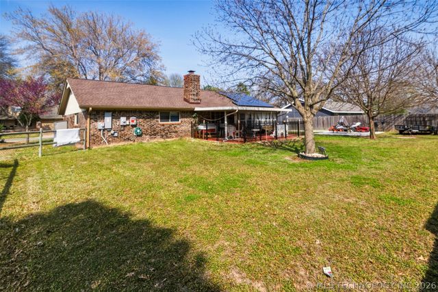 543 Meadowood Drive, Broken Arrow, OK 74011