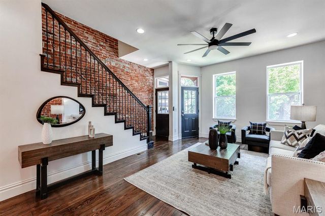 3437 Nebraska Avenue, St Louis, MO 63118