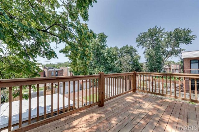 3437 Nebraska Avenue, St Louis, MO 63118