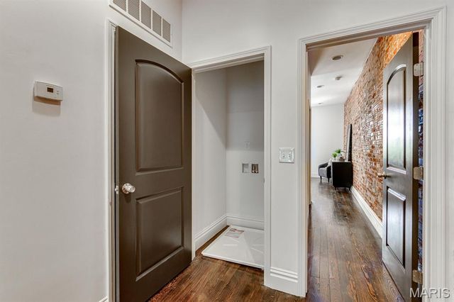3437 Nebraska Avenue, St Louis, MO 63118