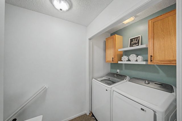 150 S Prairie View Drive 502, West Des Moines, IA 50266