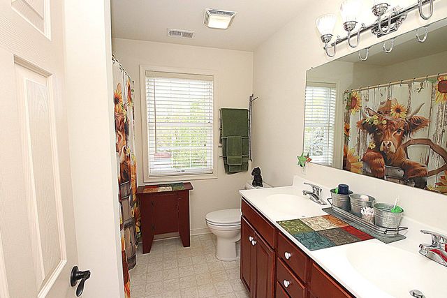 17734 JENNIFER LN, Hagerstown, MD 21740