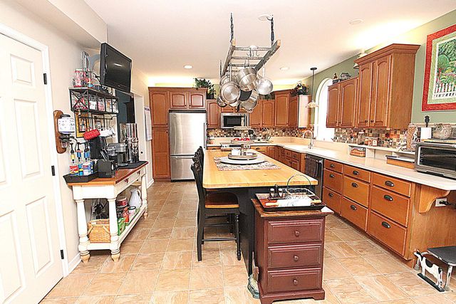 17734 JENNIFER LN, Hagerstown, MD 21740