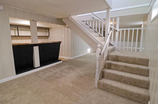 2538 W Columbine Ln, Wichita, KS 67204