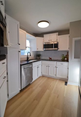 2538 W Columbine Ln, Wichita, KS 67204