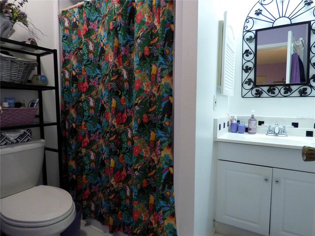 18 QUAILS RUN BOULEVARD 4, Englewood, FL 34223