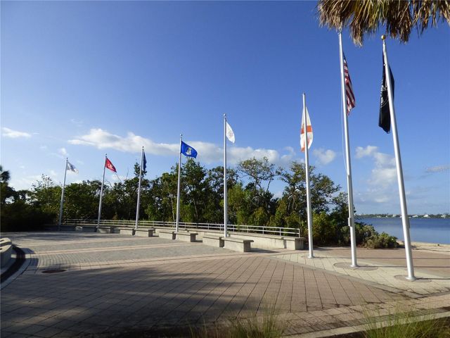 18 QUAILS RUN BOULEVARD 4, Englewood, FL 34223