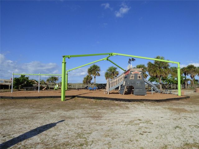 18 QUAILS RUN BOULEVARD 4, Englewood, FL 34223