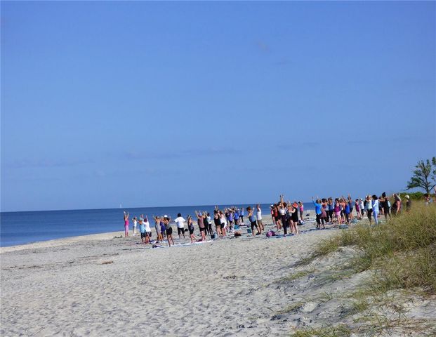 18 QUAILS RUN BOULEVARD 4, Englewood, FL 34223