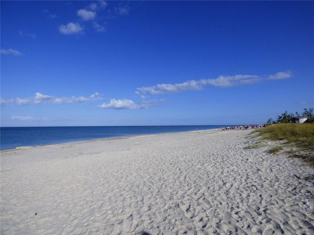 18 QUAILS RUN BOULEVARD 4, Englewood, FL 34223