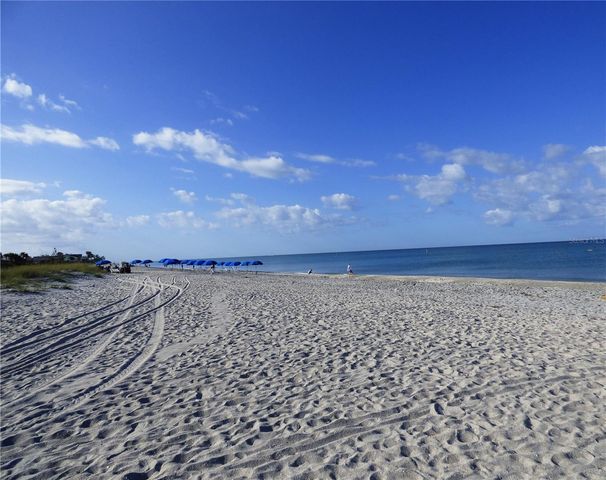 18 QUAILS RUN BOULEVARD 4, Englewood, FL 34223