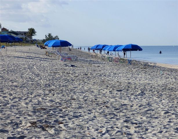 18 QUAILS RUN BOULEVARD 4, Englewood, FL 34223