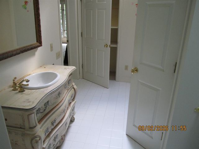 741 W Center Street, Douglas, MI 49406