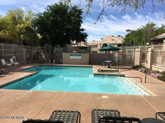 101 S Players Club Dr Apt 23202, Tucson, AZ 85745