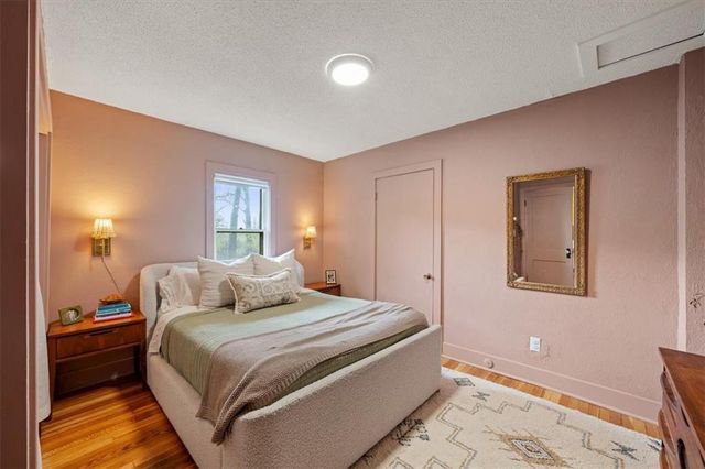 8330 Riggs Street, Overland Park, KS 66212