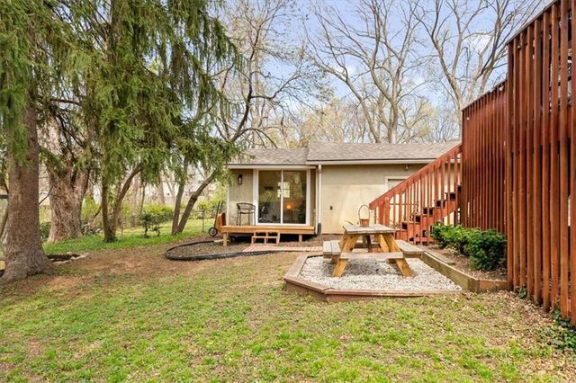 8330 Riggs Street, Overland Park, KS 66212