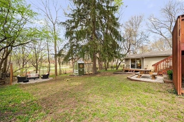 8330 Riggs Street, Overland Park, KS 66212