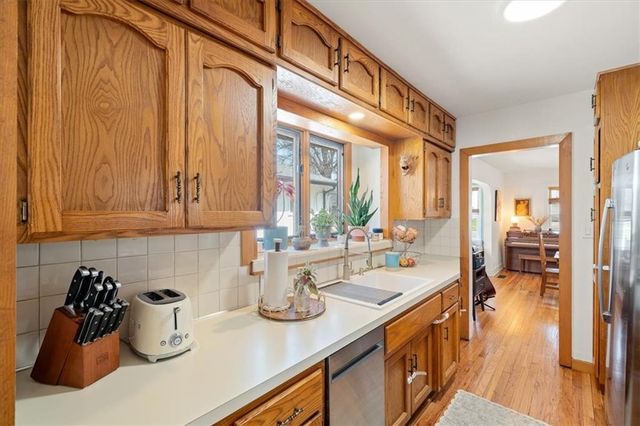 8330 Riggs Street, Overland Park, KS 66212