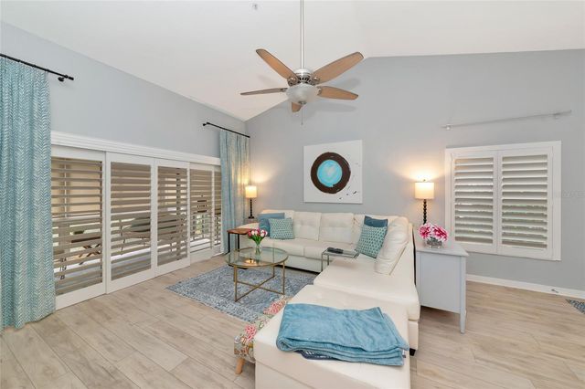 6835 FAIRVIEW TERRACE 6835, Bradenton, FL 34203