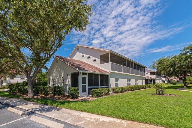 6835 FAIRVIEW TERRACE 6835, Bradenton, FL 34203