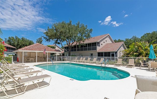 6835 FAIRVIEW TERRACE 6835, Bradenton, FL 34203