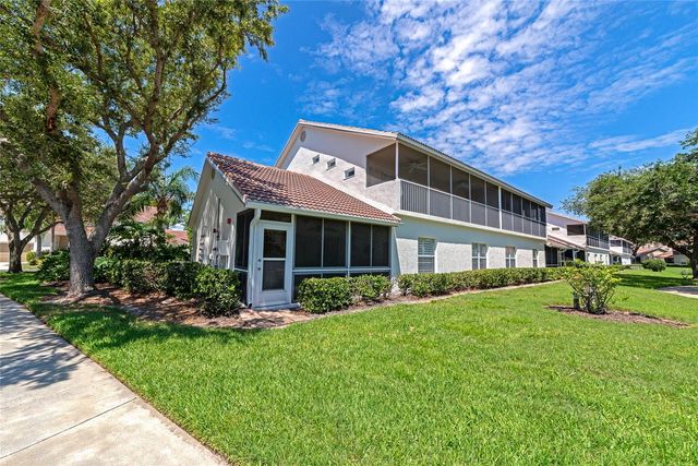 6835 FAIRVIEW TERRACE 6835, Bradenton, FL 34203