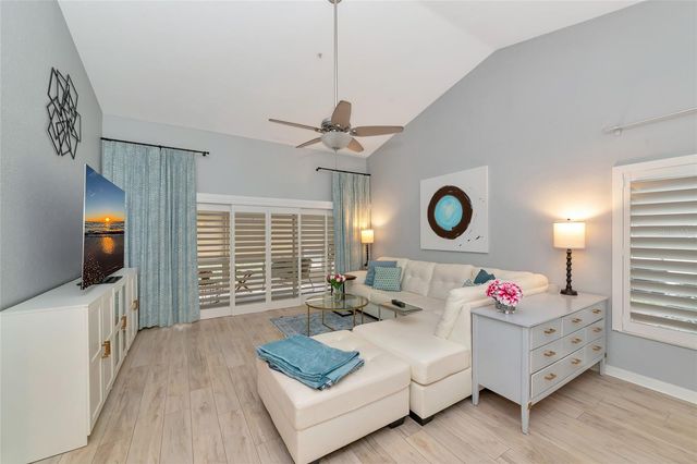 6835 FAIRVIEW TERRACE 6835, Bradenton, FL 34203