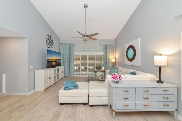 6835 FAIRVIEW TERRACE 6835, Bradenton, FL 34203