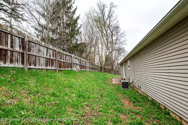 606 Locust Street, Dewitt, MI 48820
