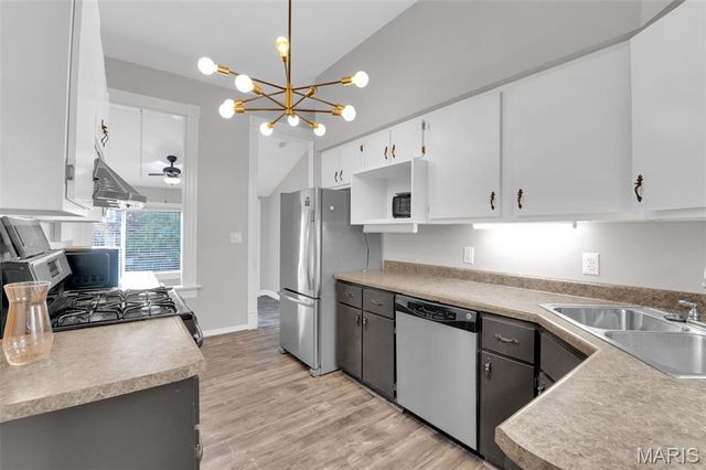 3436 Chippewa Street, St Louis, MO 63118