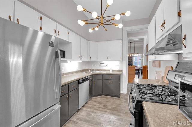 3436 Chippewa Street, St Louis, MO 63118