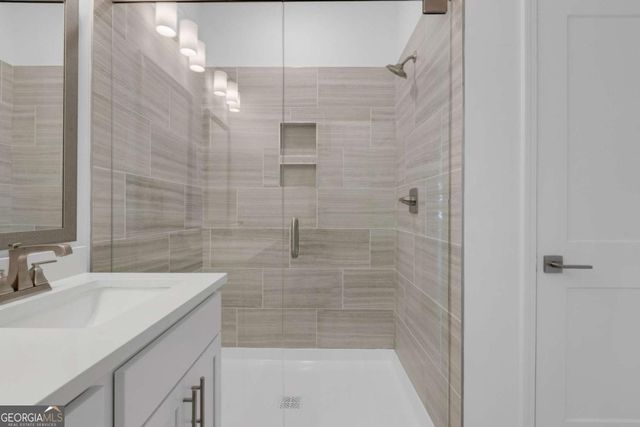 408 Red Wood Lane, Hoschton, GA 30548